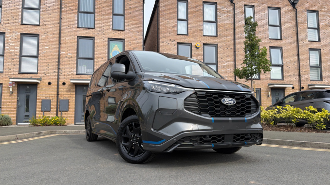 Ford Transit Custom 320 L1 Petrol Fwd 2.5 PHEV 232ps H1 Van Sport Auto - Image 32